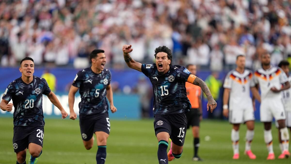 Paraguay festeja el triunfo ante Alemania. Paraguay festeja el triunfo ante Alemania.