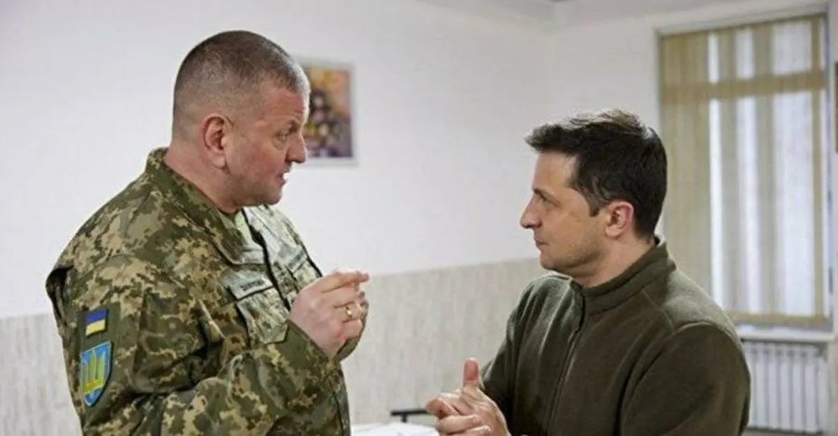 Valerii Zaluzhny y Volodymyr Zelensky. Valerii Zaluzhny y Volodymyr Zelensky.