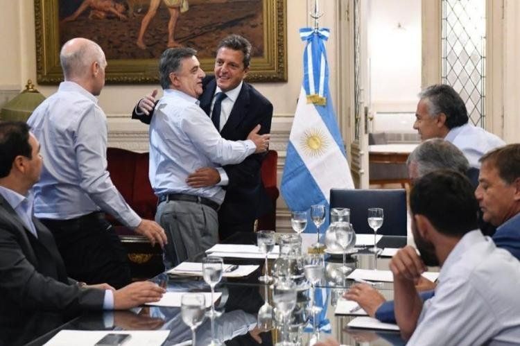 massa_opositores.jpg