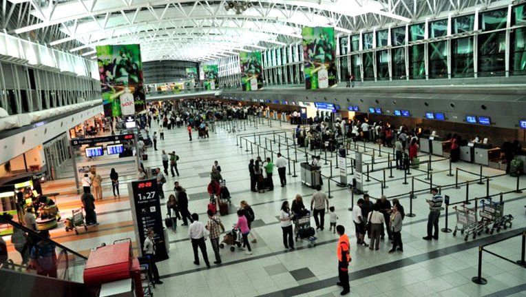 Otra vez conflicto en Ezeiza por reclamos gremiales