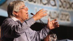 altText(El Gobierno desconoce a la CGT Azopardo y empuja a Moyano al paro del 20N)}