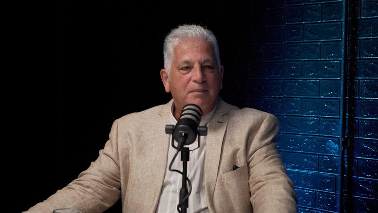 Fernando Morales, entre ruinas y alambres: Ni presupuesto, ni estrategia, ni futuro