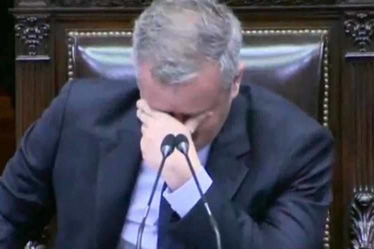 monzo emocionado.jpg
