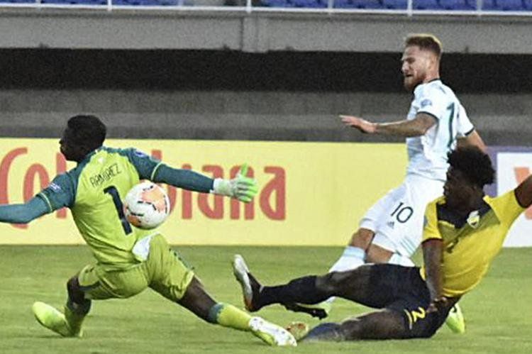 alexismacallisterargentinaecuadorpreolimpicosub23.jpg