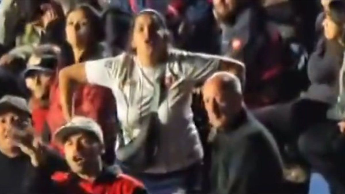 SanLorenzo continúa sumergido en su dura crisis política y económica y, ahora,deberá pagar una multa de 120.000 dólares por “gestos racistas” de una hincha.