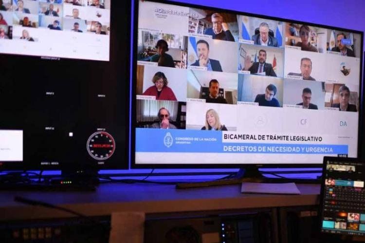 La reunión virtual de la Comisión de Trámite Legislativo que volvió a terminar en escándalo (Foto: Comunicación Senado).
