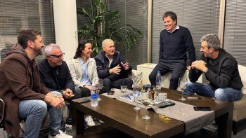 Los principales referentes de Somos Buenos Aires: Santiago Cúneo pide suspender listas en PBA. Los principales referentes de Somos Buenos Aires: Santiago Cúneo pide suspender listas en PBA.