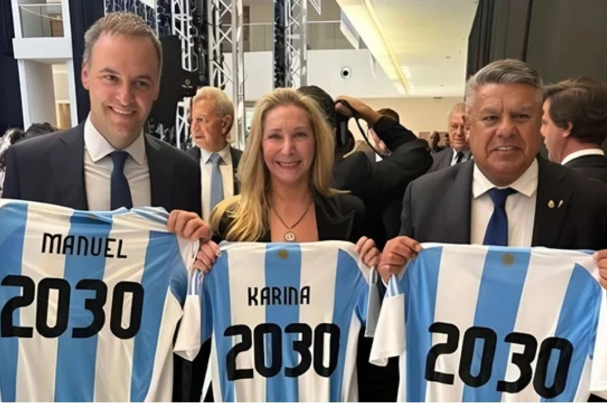 Karina Milei, Manuel Adorni y Chiqui Tapia. Inesperado viaje relámpago a Paraguay por el...  ¿Mundial de 2030?