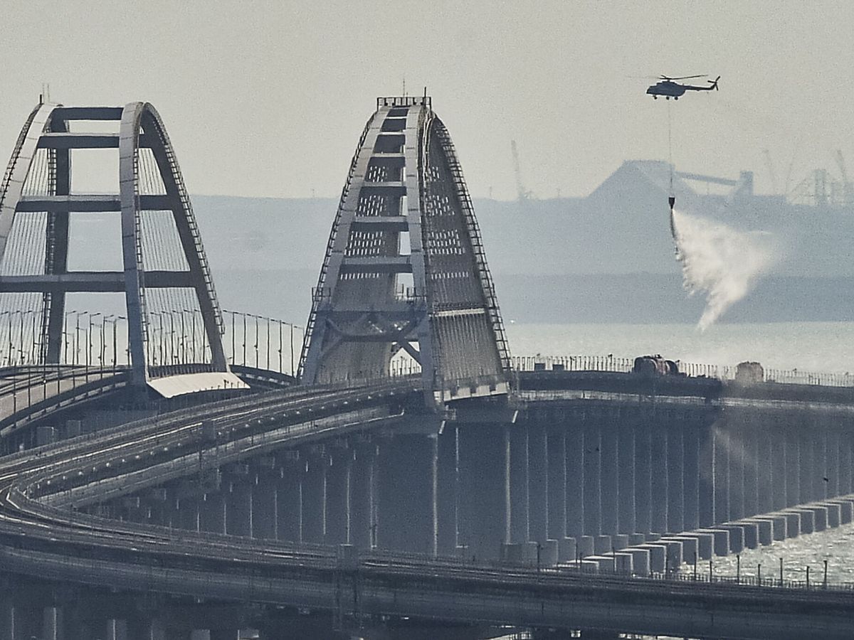 Puente de Crimea podría ser el próximo objetivo de los misiles norteamericanos ATACMS.