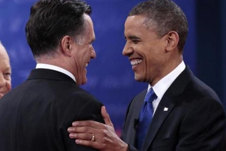 La cuestión a fin de cuentas este martes 06/11 es que ni Obama ni Romney han logrado asegurarse el voto en 9 estados clave que podrían hacer decantar la balanza hacia uno u otro candidato.