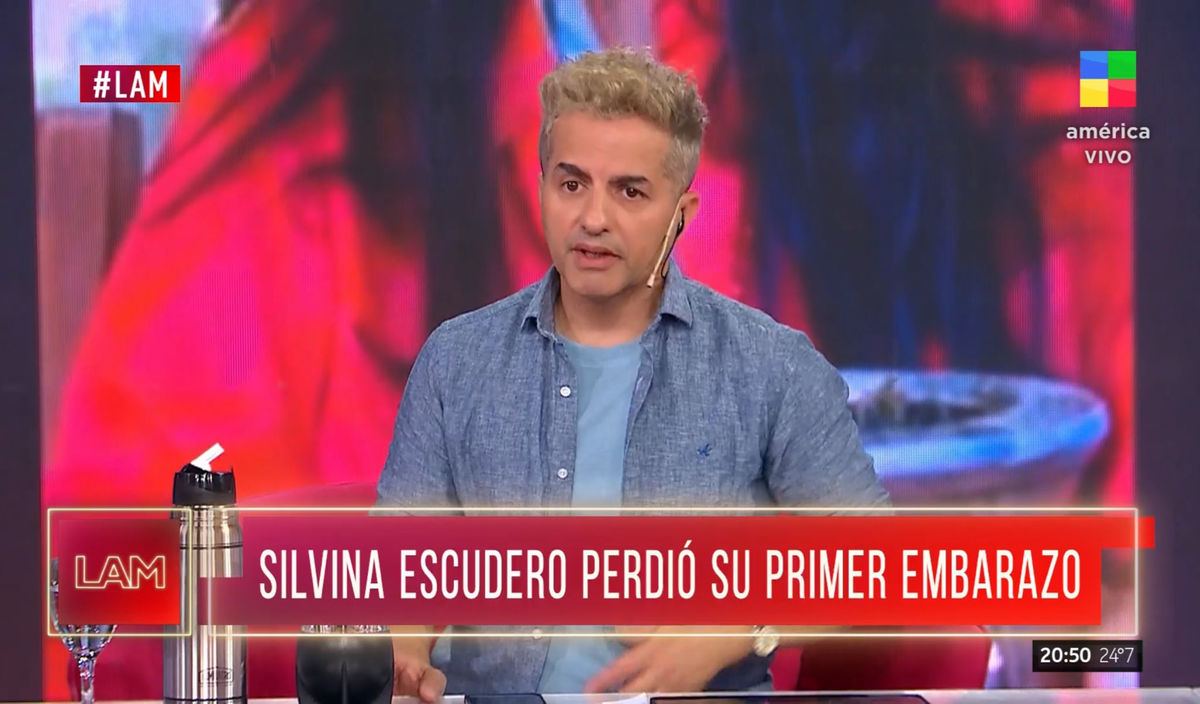 Ángel de Brito anunció en LAM el motivo por el que Silvina Escudero está triste. Ángel de Brito anunció en LAM el motivo por el que Silvina Escudero está triste.