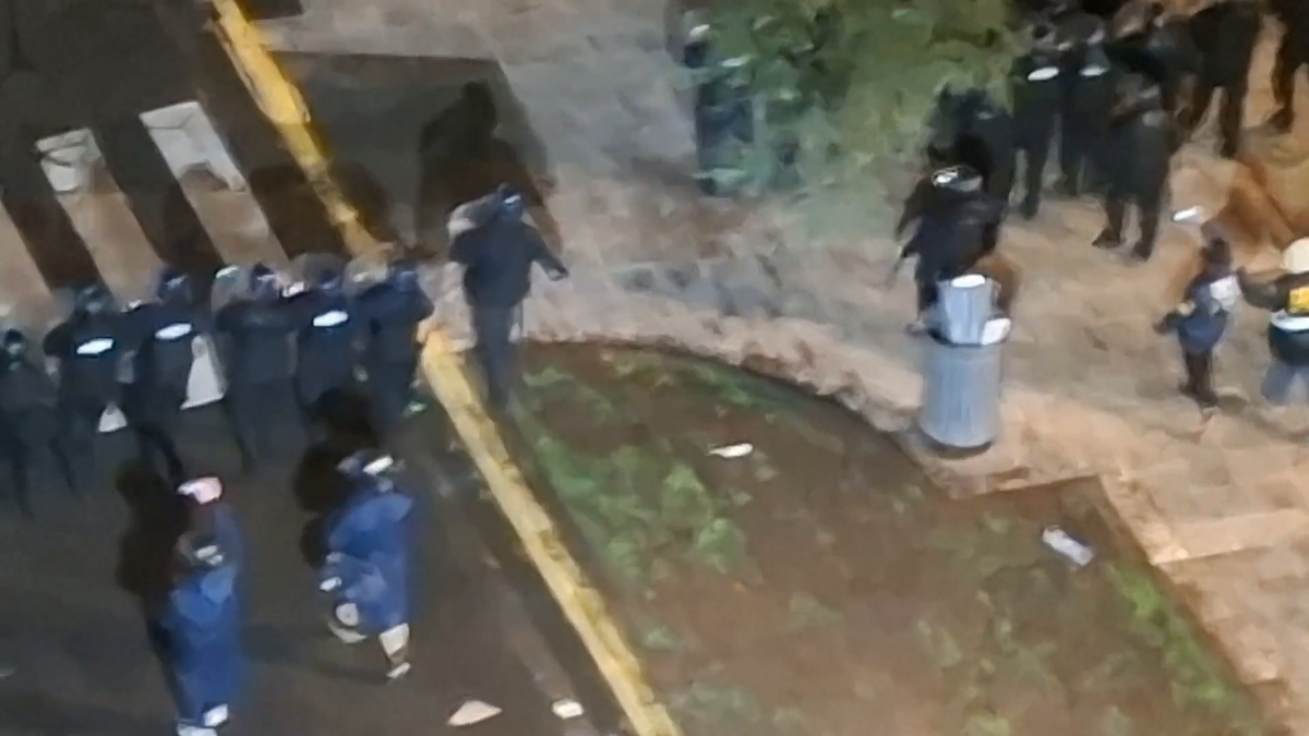 Testimonio de Urgente24, caída la noche con foto desde un primer piso en la zona