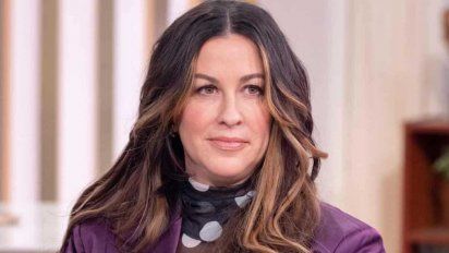 Alanis Morissette revela que sufrió abuso sexual a los 15