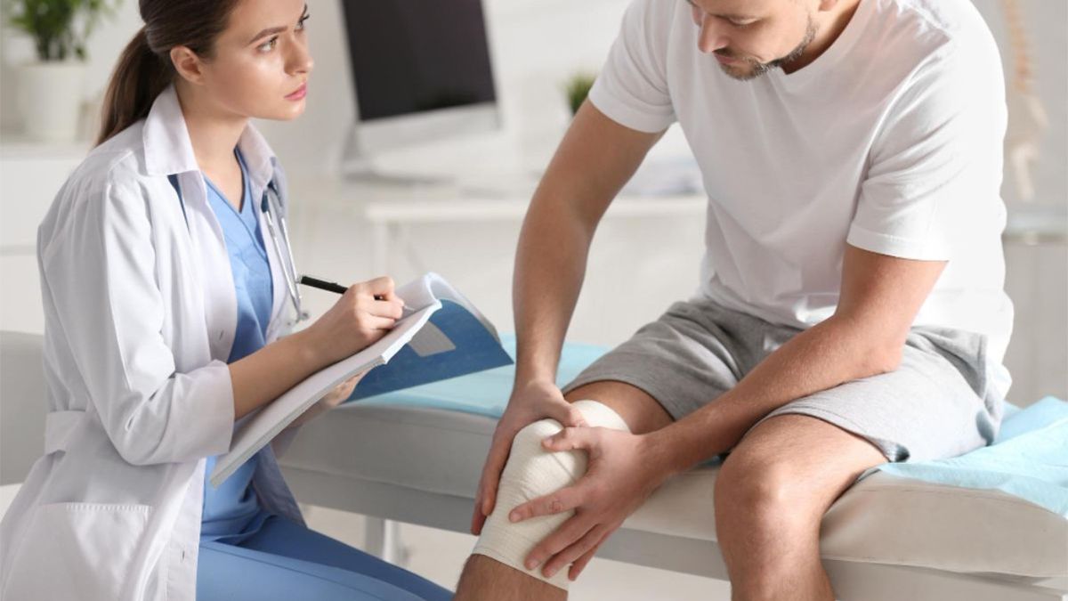 Los tratamientos con células madre sumado a la cirugía y la aplicación intraoperatoria apuntan a tratar las lesiones de rodilla. Los tratamientos con células madre sumado a la cirugía y la aplicación intraoperatoria apuntan a tratar las lesiones de rodilla.