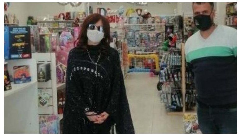 Google suspendió a Trump, Vizzotti en la mira, Bolsonaro vs. Ford, autos nacionales y CFK en campaña