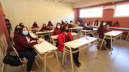 Vuelven las clases presenciales y se esperan vacunas