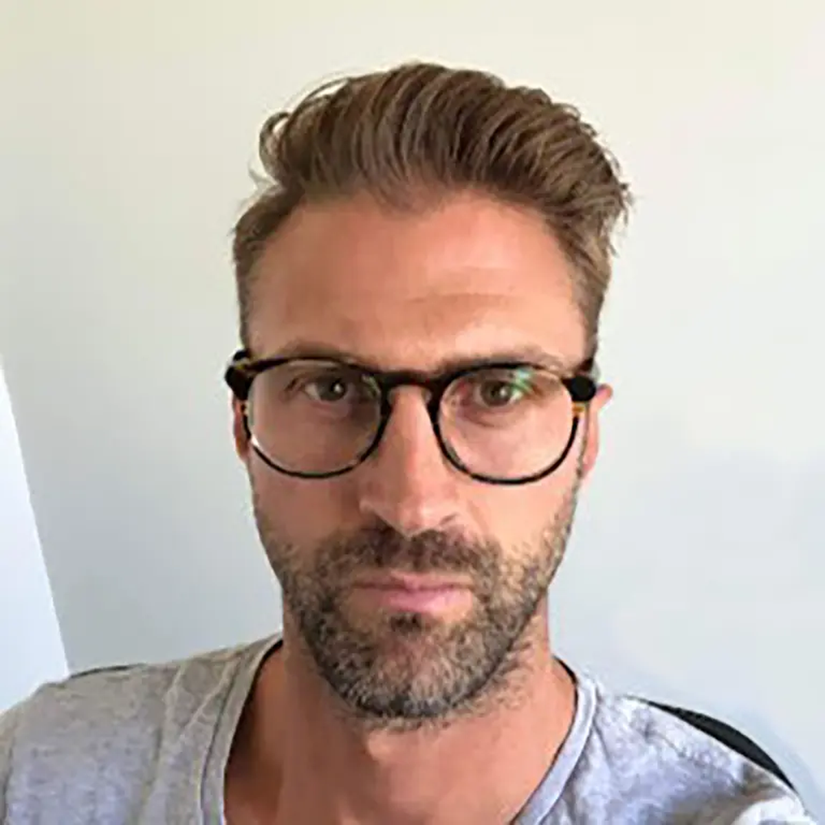 La Fiscalía General de Justicia de Baja California Sur identificó a John Heathco, de 41 años, como una de las víctimas que fue encontrada muerta en una habitación de hotel en México. La Fiscalía General de Justicia de Baja California Sur identificó a John Heathco, de 41 años, como una de las víctimas que fue encontrada muerta en una habitación de hotel en México.