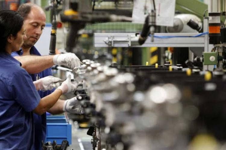 Las pyme siguen trabajando a media máquina.