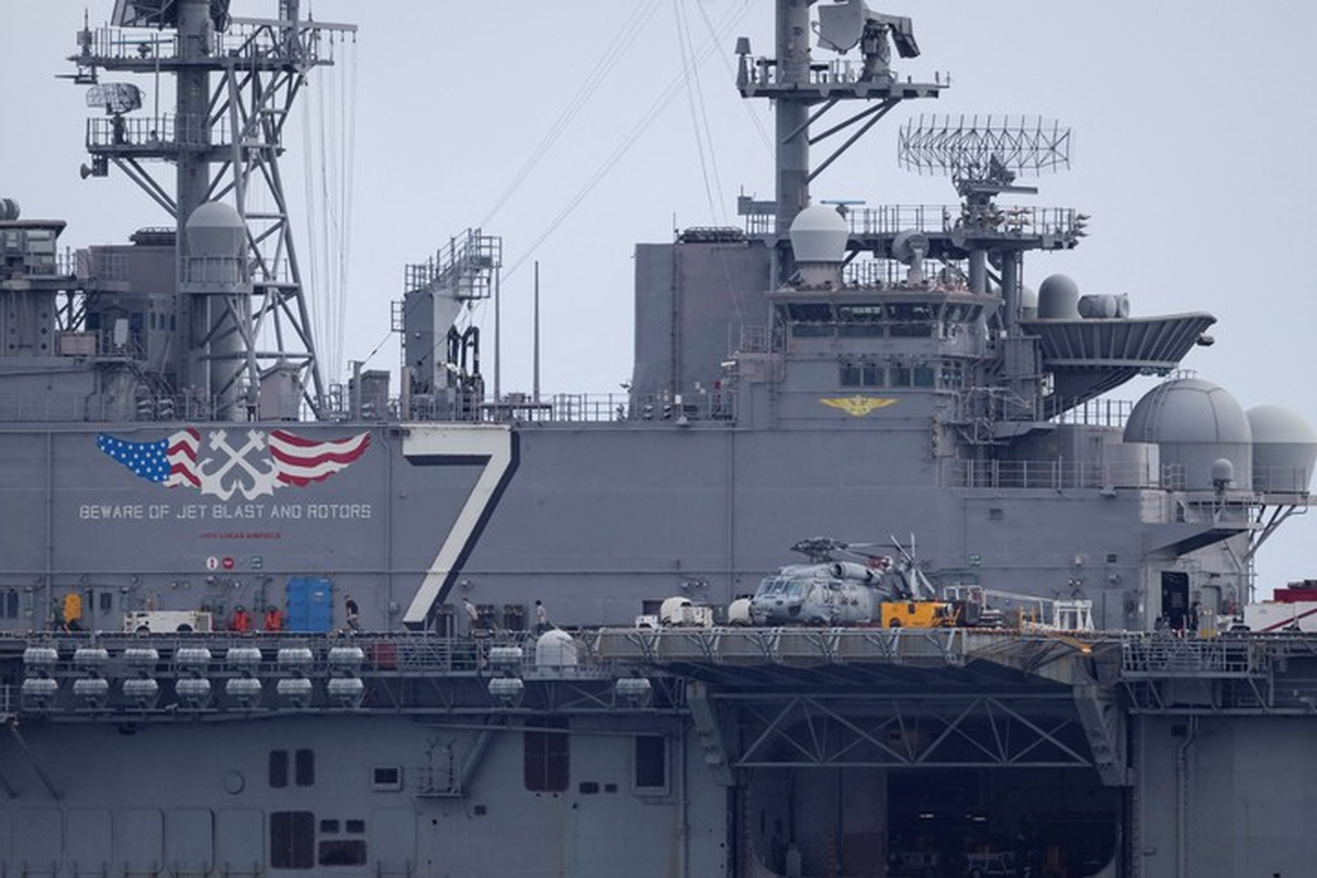 El buque de guerra USS Iwo Jima en Puerto Rico, el pasado 17 de diciembre. | GENTILEZA REUTERS El buque de guerra USS Iwo Jima en Puerto Rico, el pasado 17 de diciembre. | GENTILEZA REUTERS