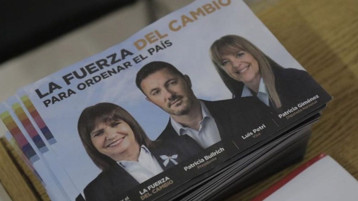 Luis Petri y Patricia Giménez, una sociedad en Mendoza. Luis Petri y Patricia Giménez, una sociedad en Mendoza.