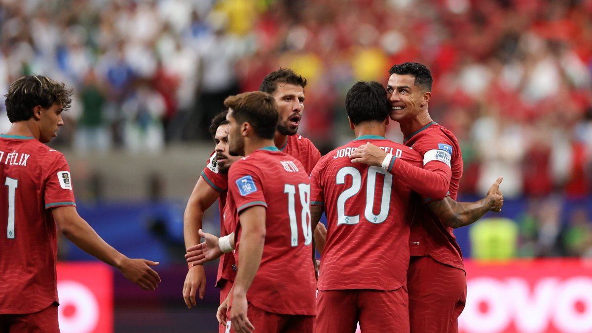 Feroz desplante: la fría venganza del plantel de Portugal contra CR7. Feroz desplante: la fría venganza del plantel de Portugal contra CR7.