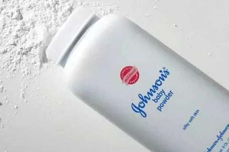 Talco de bebé Johnson & Johnson: No más.