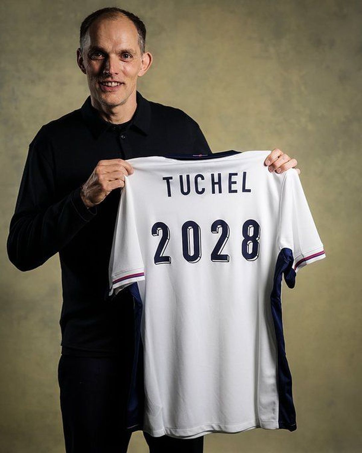 Thomas Tuchel extiende su contrato con Inglaterra. Thomas Tuchel extiende su contrato con Inglaterra.