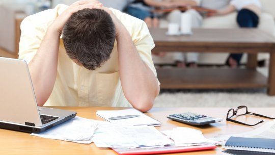 El informe sostiene que es conveniente la búsqueda de unificación de criterios y regímenes dispersos y superpuestos, así como una implementación más ágil y transparente de la categorización de usuarios beneficiarios, pero enciende alarmas por el nuevo esquema de subsidios de Javier Milei. El informe sostiene que es conveniente la búsqueda de unificación de criterios y regímenes dispersos y superpuestos, así como una implementación más ágil y transparente de la categorización de usuarios beneficiarios, pero enciende alarmas por el nuevo esquema de subsidios de Javier Milei.