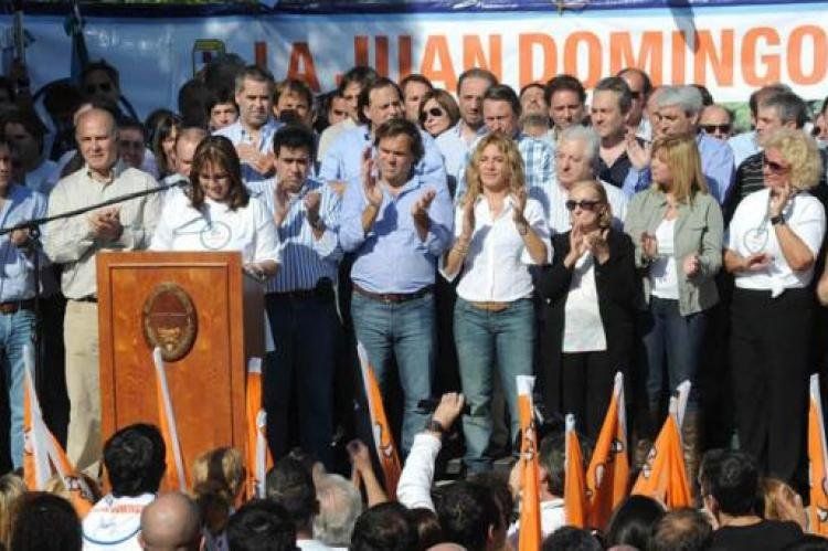 La Juan Domingo promueve la candidatura presidencial de Daniel Scioli