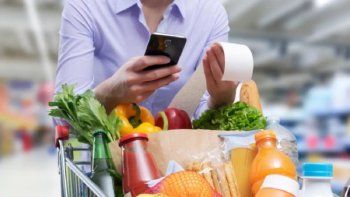 Bancos al rescate: la promoción del 50% en supermercados que causa furor