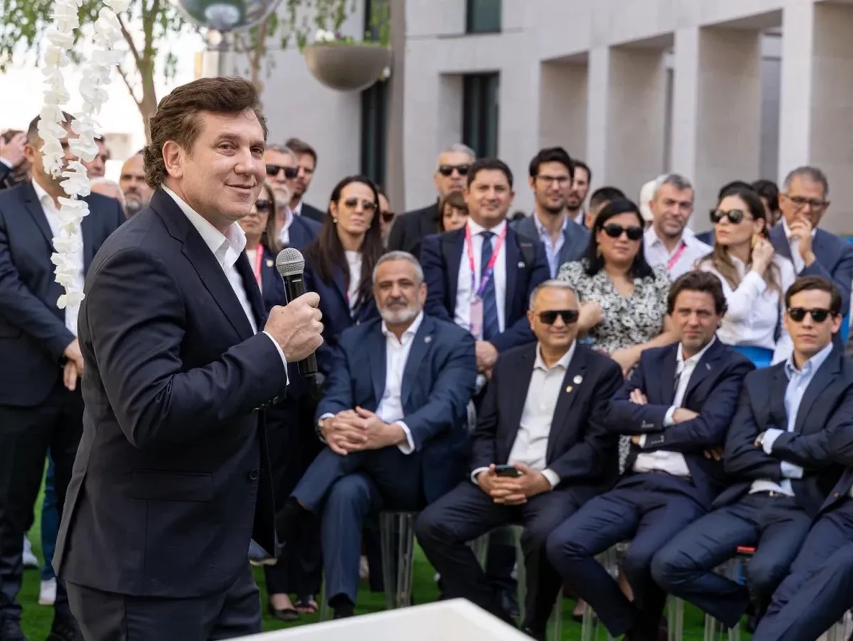 Alejandro Domínguez plantó bandera en medio del Mundial Femenino para pedir que Sudamérica se haga cargo de los Mundiales 2027 y 2030.