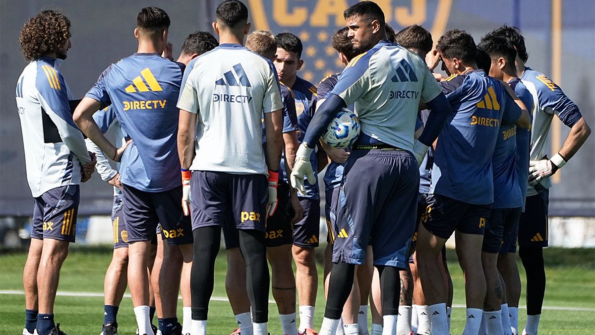 Fernando Gago sufre por las bajas por lesión en el plantel de Boca que necesita levantarse cuando enfrente a Lanús por la Liga Profesional. Fernando Gago sufre por las bajas por lesión en el plantel de Boca que necesita levantarse cuando enfrente a Lanús por la Liga Profesional.