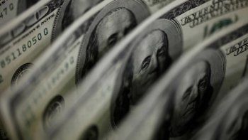 El dólar blue llega a caer $30. El dólar blue llega a caer $30.
