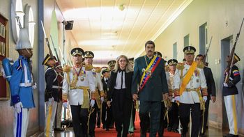 Buques de Donald Trump contra Maduro y el Cartel de los Soles sube los bonos en mora