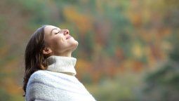 Este simple ejercicio de respiración ayuda a mantener alejado el Alzheimer.