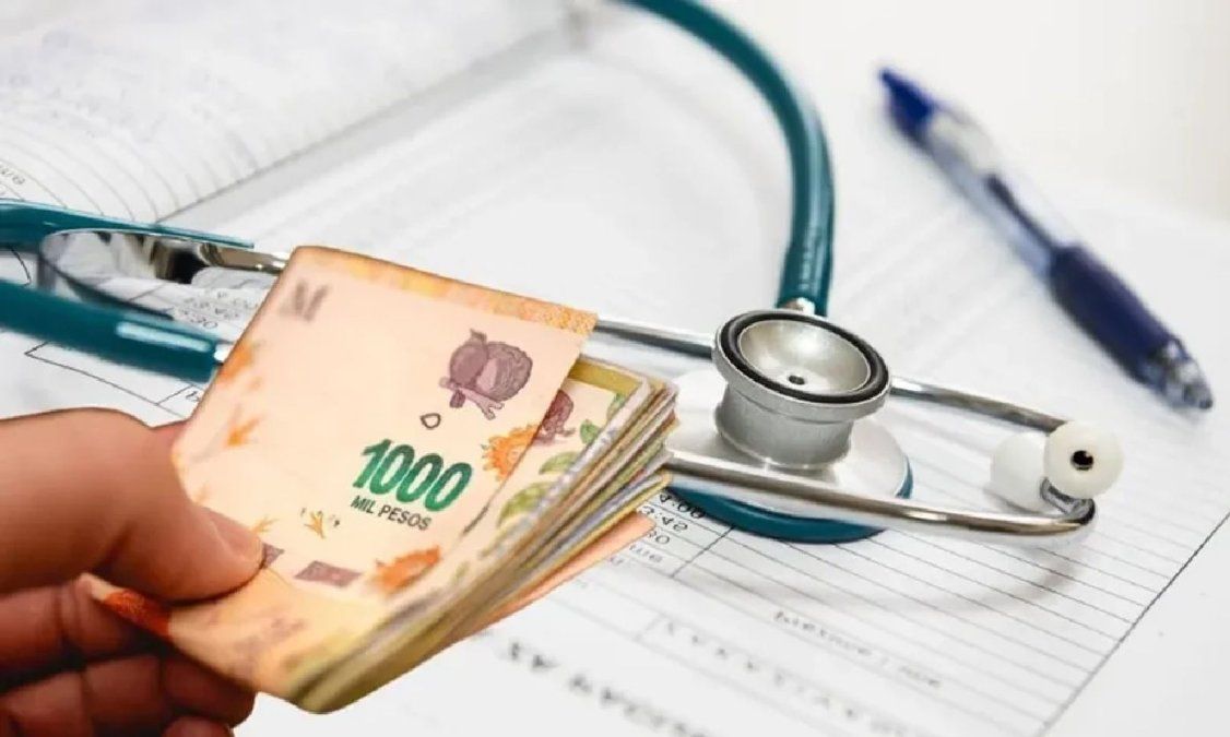 Las prepagas ya avisan en diciembre que volverán a aplicar aumentos según la inflación general que mide el Indec. Las prepagas ya avisan en diciembre que volverán a aplicar aumentos según la inflación general que mide el Indec.