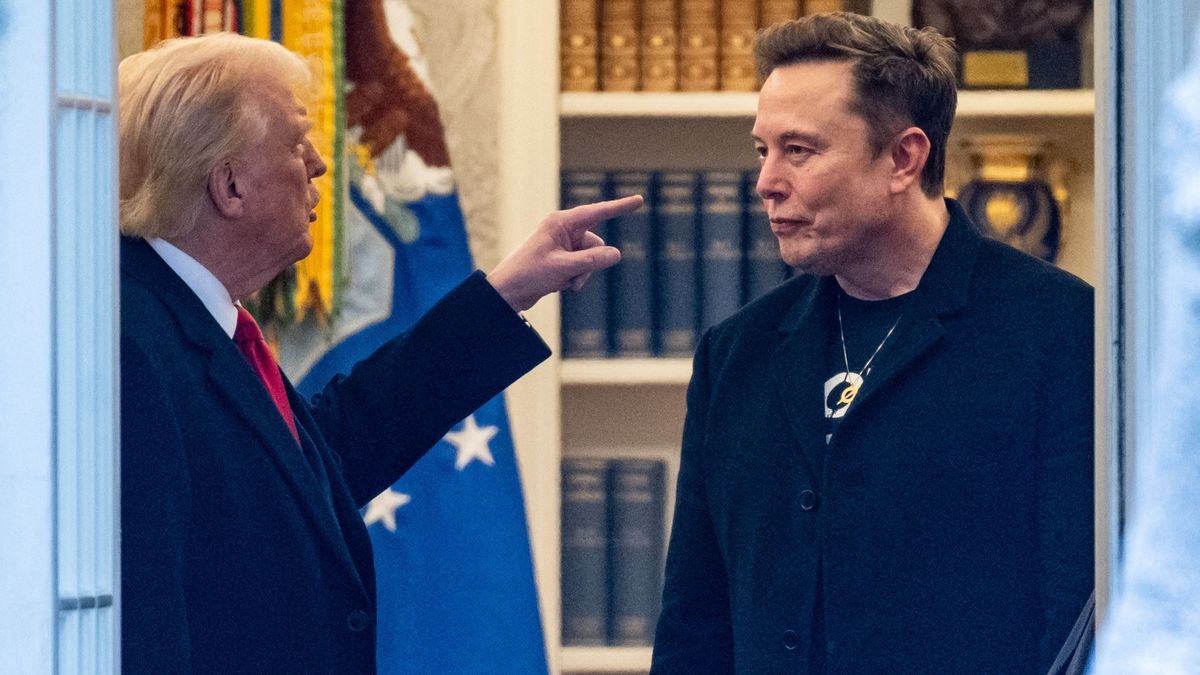 Inesperado: Elon Musk borró su tuit contra Donald Trump y le "likeó" un posteo 
