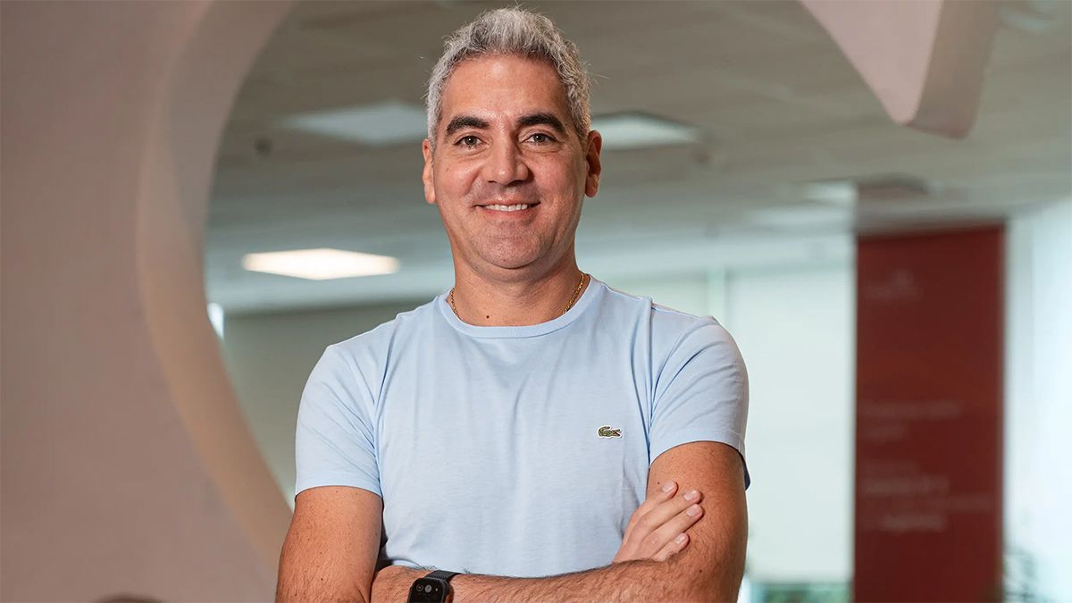 Natura apuesta a nueva estructura con la designación de Christian Coone y va por la red de Consultoras de Belleza. Natura apuesta a nueva estructura con la designación de Christian Coone y va por la red de Consultoras de Belleza.