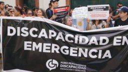 Protesta en la Quinta de Olivos contra el ajuste en Discapacidad.