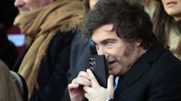 Javier Milei ya no impacta en las redes como antes. Pese a crecer en seguidores como loco, un informe encontró algo raro tras ese número... y no es magia. Foto: Getty Images