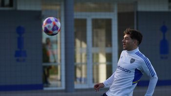 Lucas Blondel -pareja de Morena Beltrán- en el entrenamiento de Boca (Foto Boca Juniors) Lucas Blondel -pareja de Morena Beltrán- en el entrenamiento de Boca (Foto Boca Juniors)