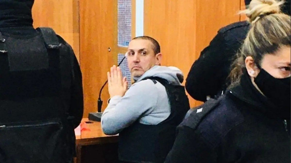 Andrés Bracamonte, sufrió 29 atentados. Fue asesinado en el trigésimo intento. Andrés Bracamonte, sufrió 29 atentados. Fue asesinado en el trigésimo intento.