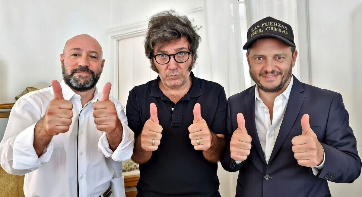 Javier Milei con sus amigos (¿o ex amigos?) Diego Spagnuolo y Demian Reidel.