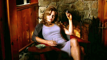 Jennifer Coolidge en su icónico papel como Stiflers Mom en American Pie (1999) Jennifer Coolidge en su icónico papel como Stiflers Mom en American Pie (1999)