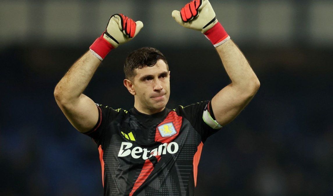 Aston Villa del Dibu Martínez goleo al Liverpool y clasificó a la Champions League 2027