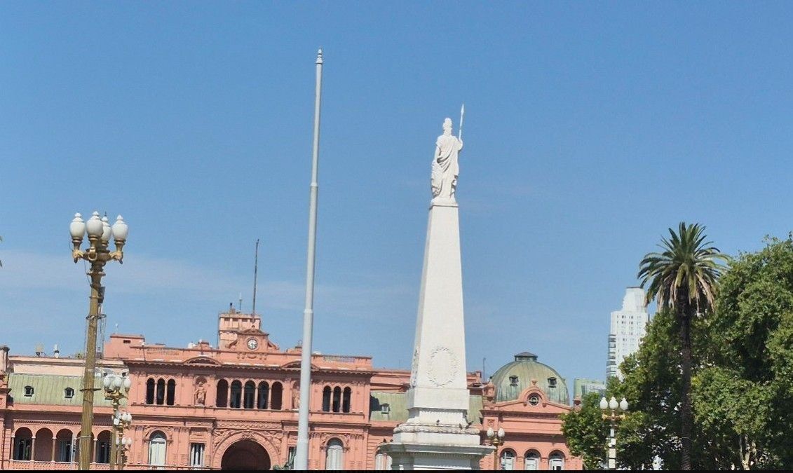 La Casa Rosada, sin bandera argentina...