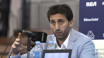 Diego Milito le disputará el poder a Chiqui Tapia tras el
