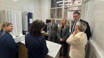 Karina Milei junto a Manuel Adorni, sin prensa y con mucha seguridad