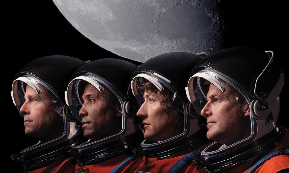 Es el primer vuelo tripulado a la órbita lunar desde el Apolo 17 en 1972 —hace más de 50 años— y el ensayo clave que la NASA necesita para preparar el alunizaje humano previsto en misiones Artemis posteriores. Es el primer vuelo tripulado a la órbita lunar desde el Apolo 17 en 1972 —hace más de 50 años— y el ensayo clave que la NASA necesita para preparar el alunizaje humano previsto en misiones Artemis posteriores.