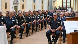 La ministra de Seguridad, Alejandra Monteoliva designó nueva cúpula de la PFA pero ratificó en sus funciones al comisario general Luis Rollé como jefe de la PFA y al comisario general Mariano Giuffra como subjefe.